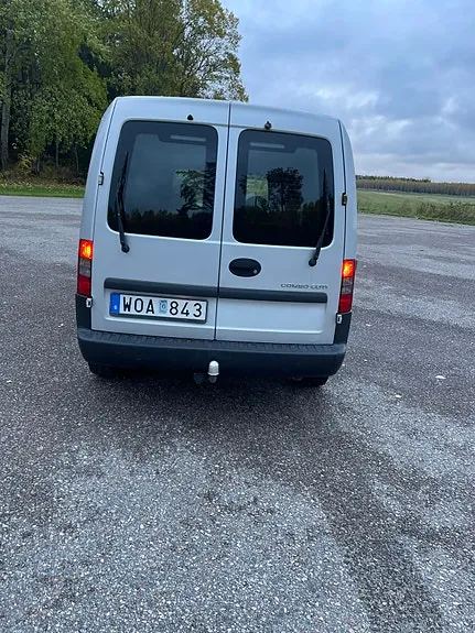 Opel Combo 2005 photo 2