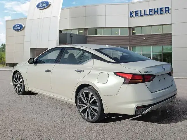 Nissan Altima 2022 photo 3