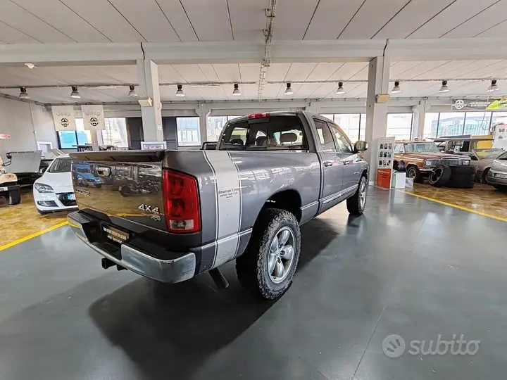 Dodge Ram 1500 2004 photo 4