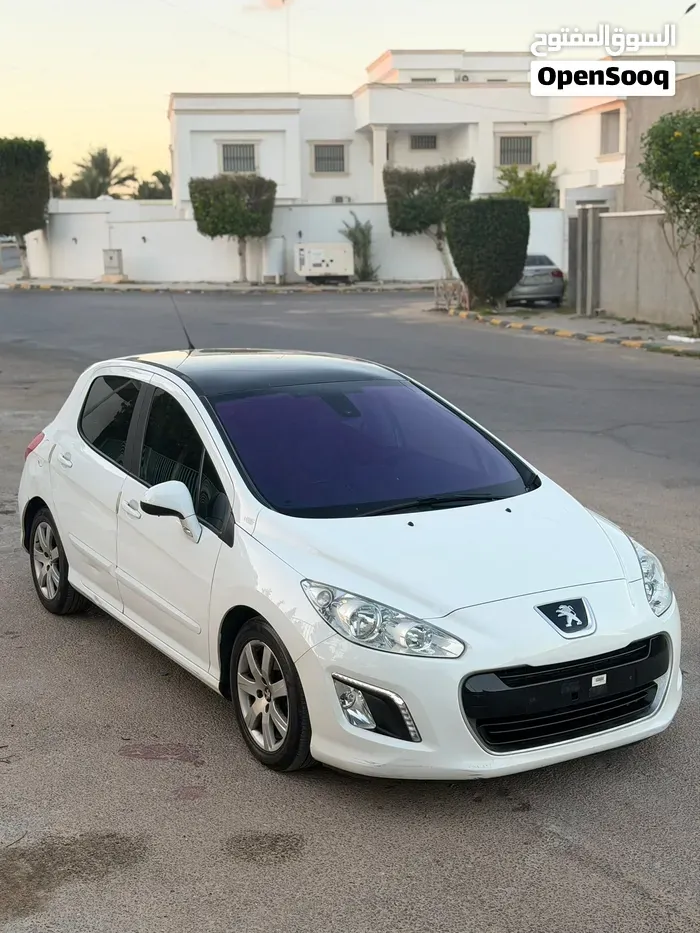 Peugeot 308 2013 photo 4