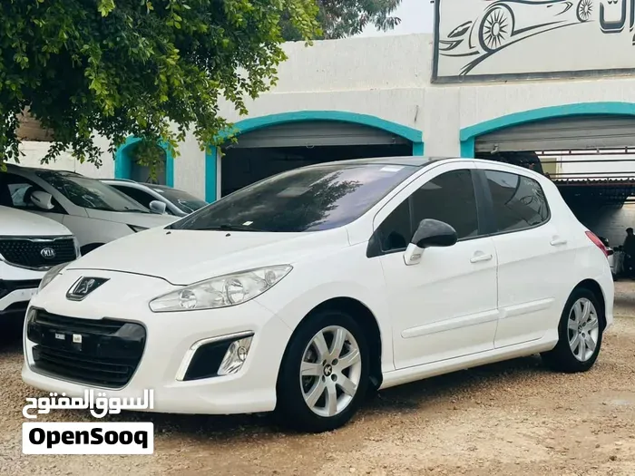 Peugeot 308 2013 photo 5