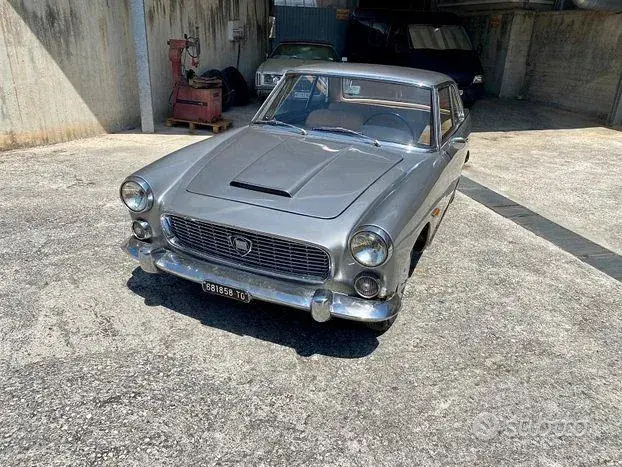 Lancia Flaminia 1962 photo 5