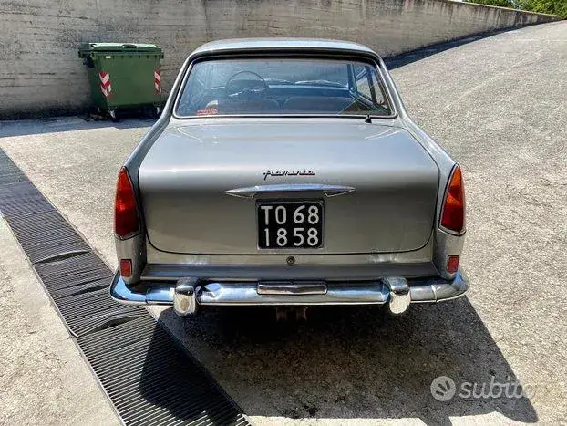 Lancia Flaminia 1962 photo 4