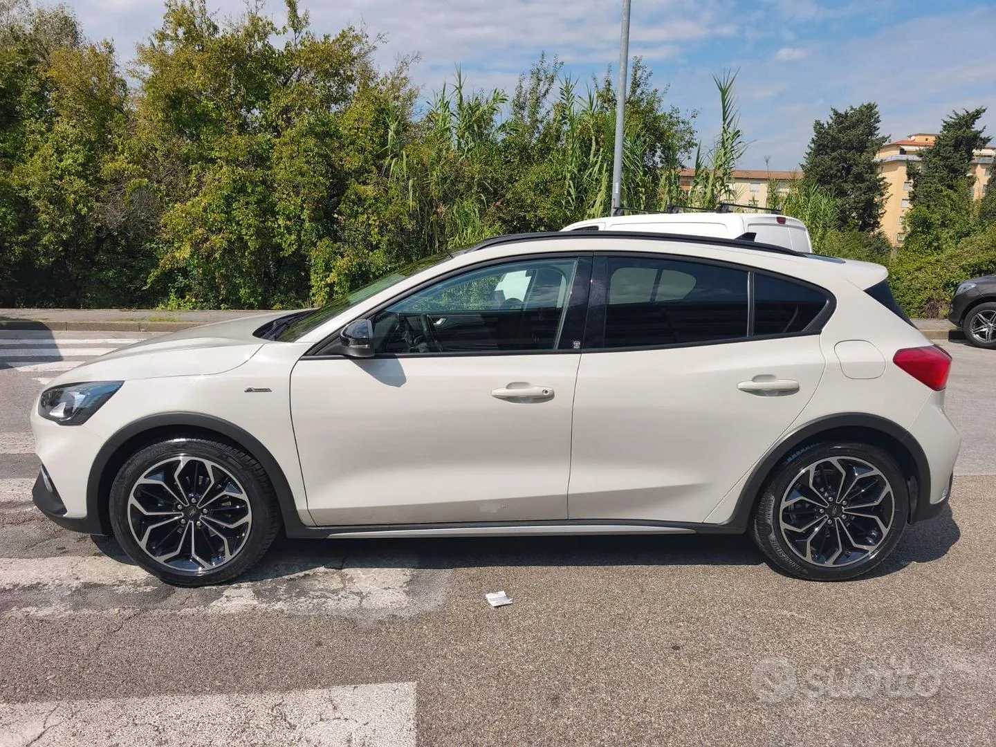 Ford Focus 2021 photo 2