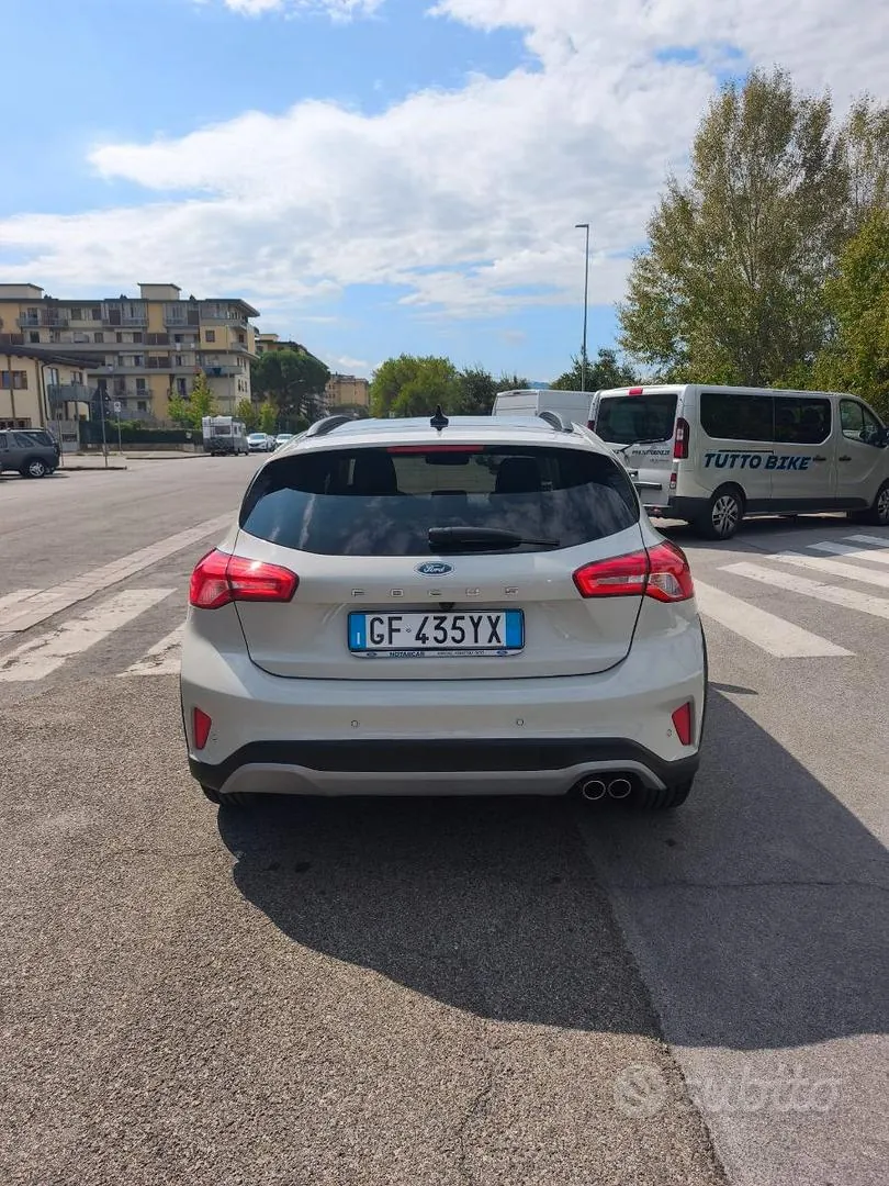 Ford Focus 2021 photo 4