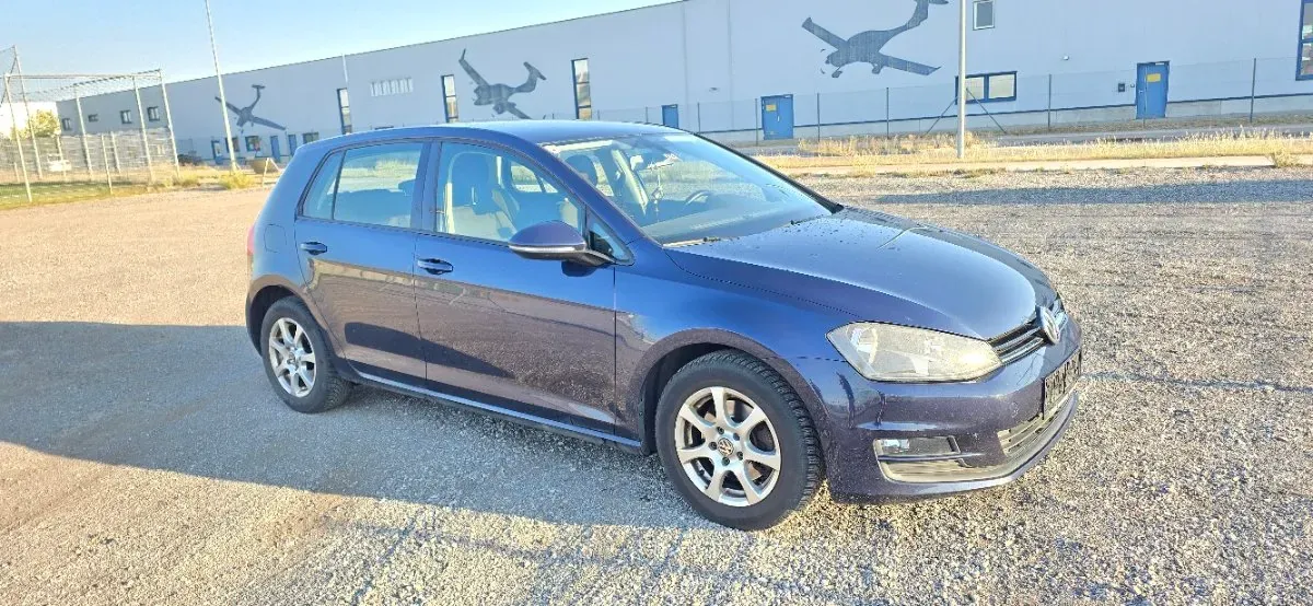 Volkswagen Golf 2013 photo 2