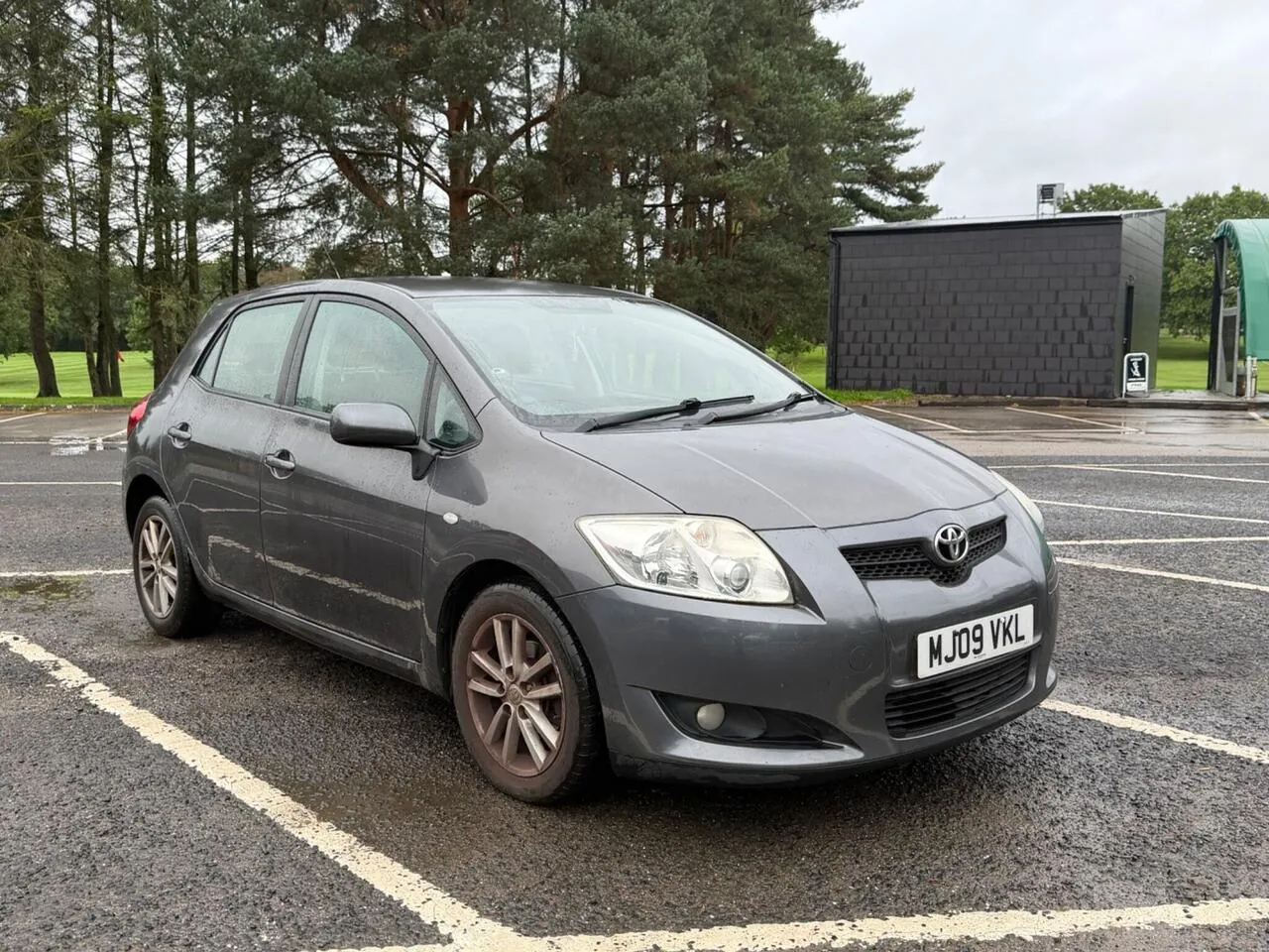 Toyota Auris 2009 photo 2