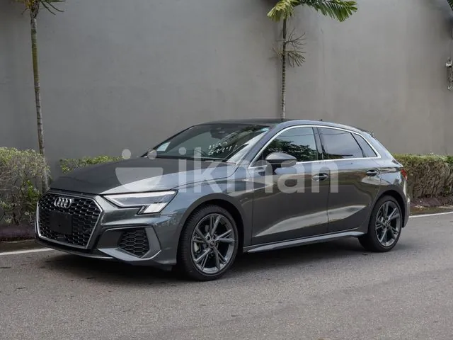 Audi A3 2024 photo 2