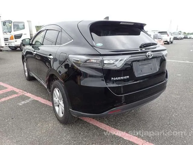 Toyota Harrier Elegance 2017 photo 3