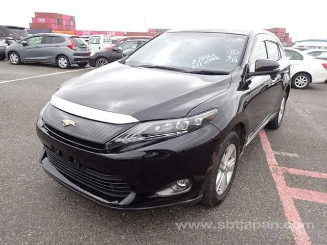 Toyota Harrier Elegance 2017 photo 2
