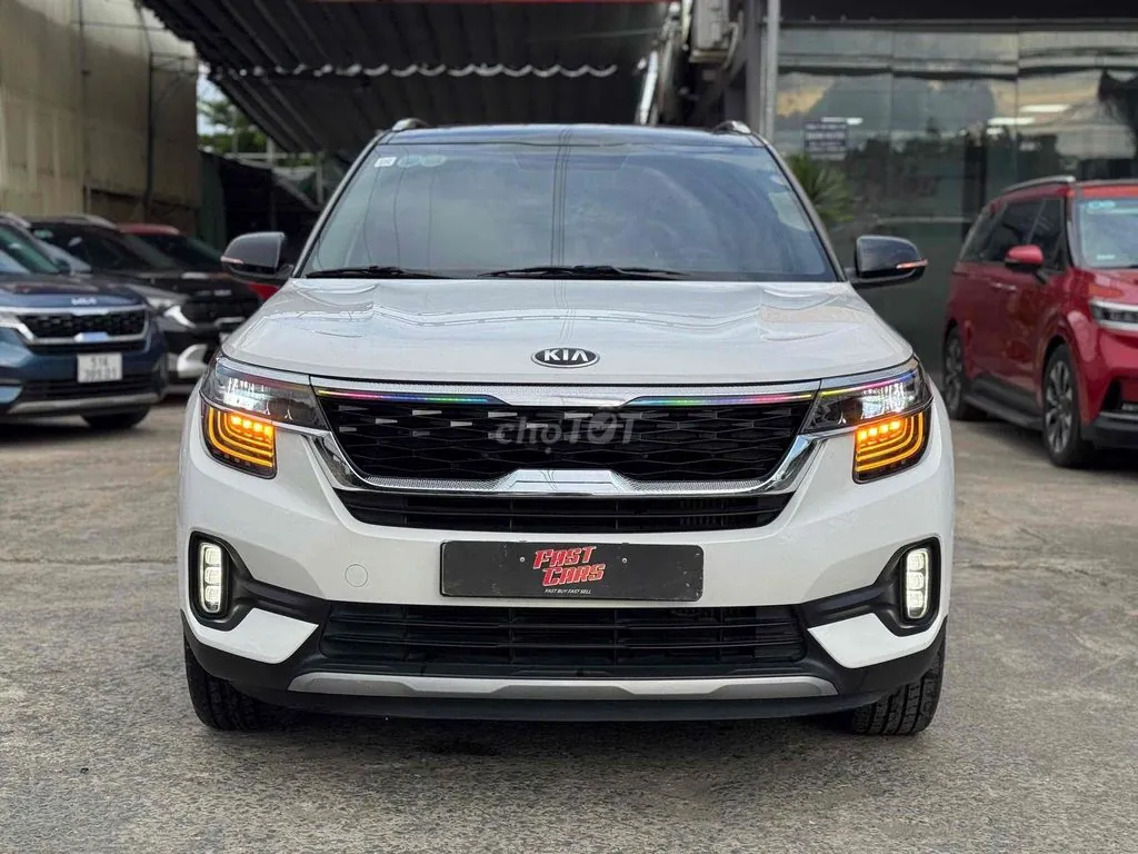 Kia Seltos 2021 photo 2