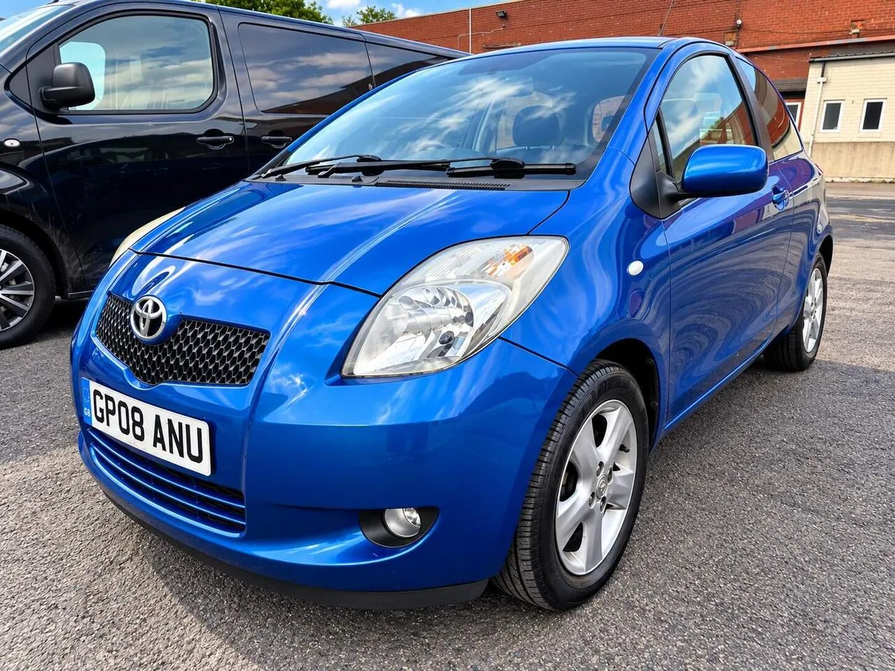 Toyota Yaris 2008 photo 2