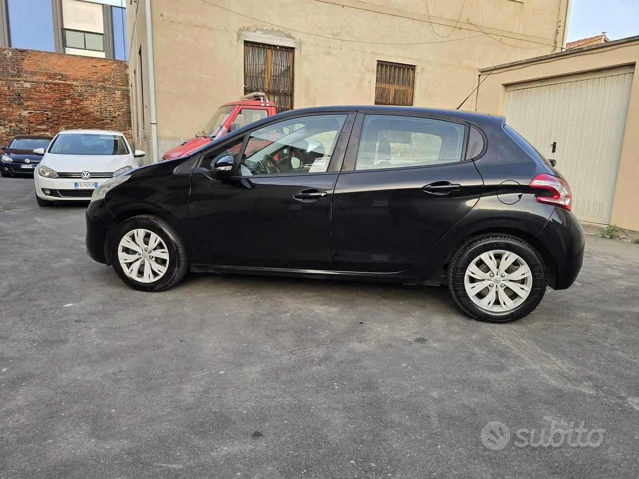 Peugeot 208 2014 photo 5