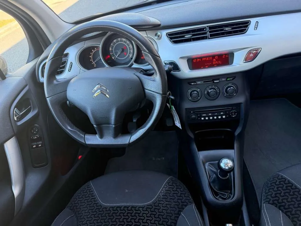 Citroen C3 2010 photo 2