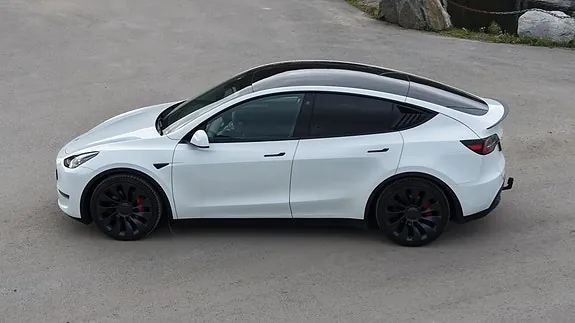 Tesla Model Y 2024 photo 5