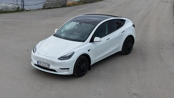 Tesla Model Y 2024 photo 4