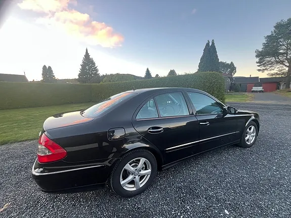 Mercedes-Benz E220 D