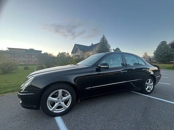 Mercedes-Benz E220 D 2007 photo 4