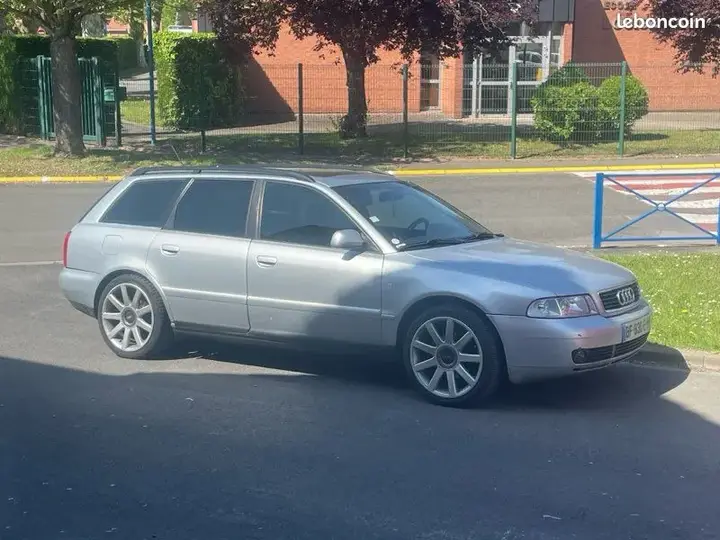 Audi A4 1998 photo 2