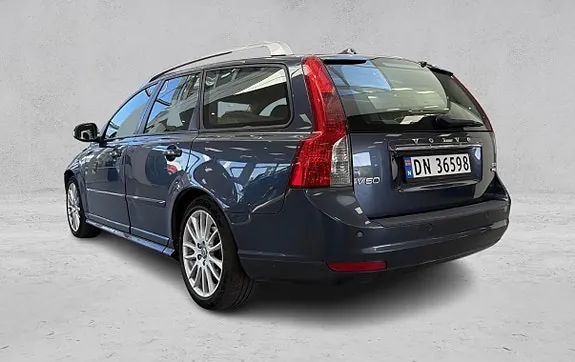 Volvo V50 2010 photo 4