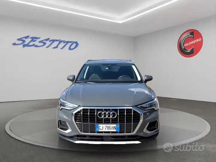 Audi Q3 2022 photo 2
