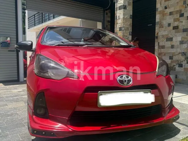 Toyota Aqua 2013 photo 4