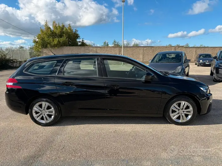 Peugeot 308 2014 photo 3