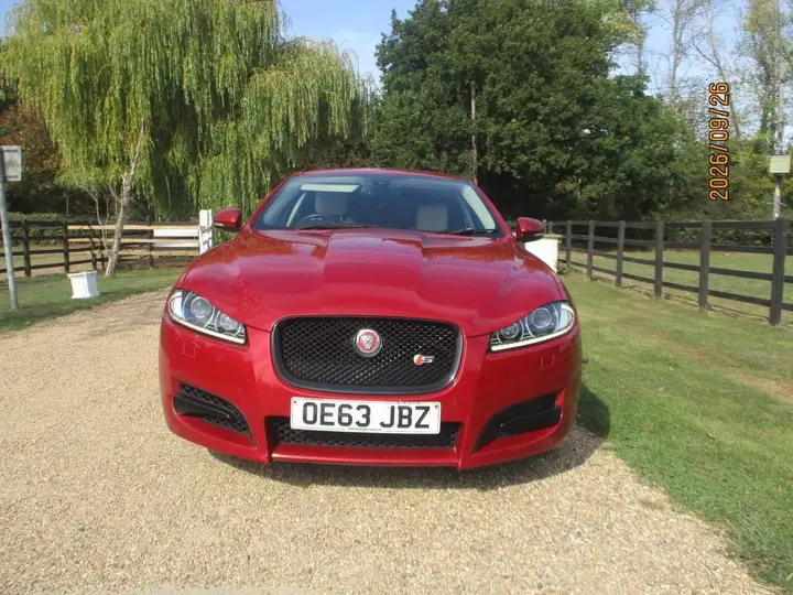 Jaguar Xf 2014 photo 3