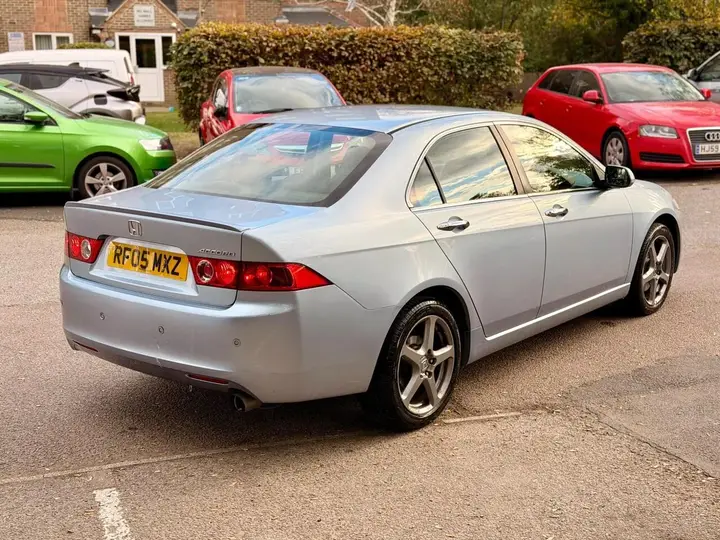 Honda Accord 2005 photo 4