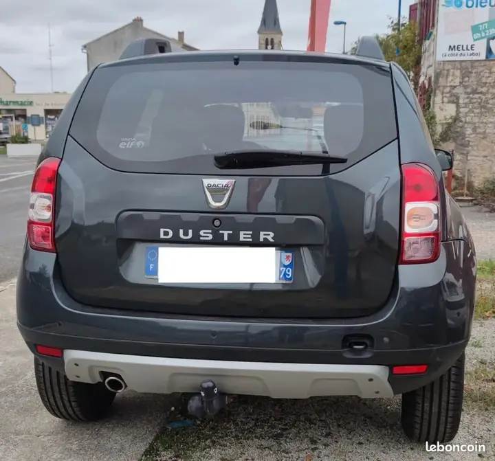 Dacia Duster 2017 photo 2