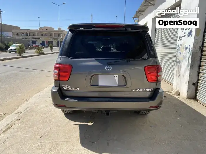Toyota Sequoia 2006 photo 3
