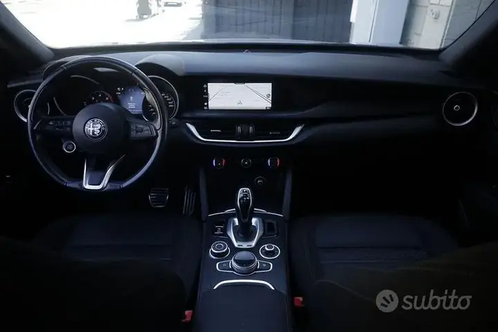 Alfa Romeo Stelvio 2022 photo 2