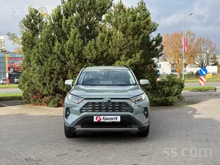 Toyota Rav4 2025 photo 3