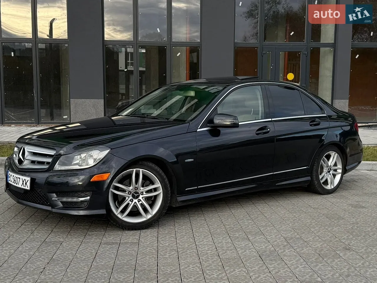 Mercedes-Benz C-Class 2012 photo 3