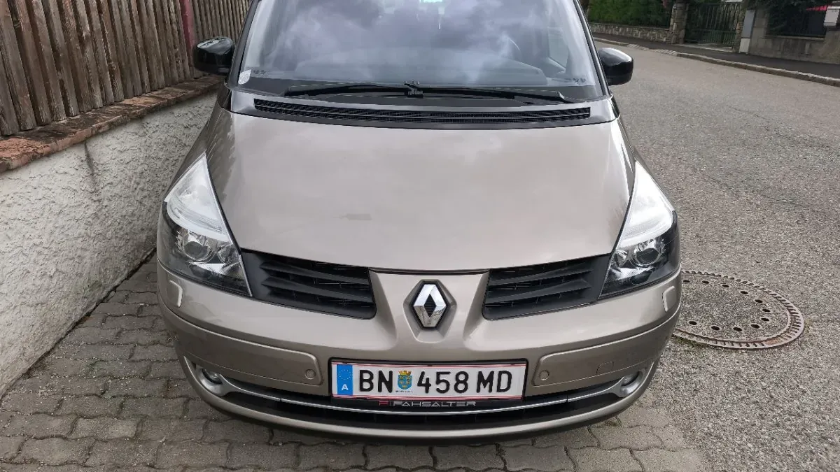 Renault Espace 2011 photo 2