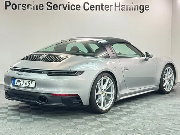Porsche 911 Targa 4 Gts 2024 photo 4