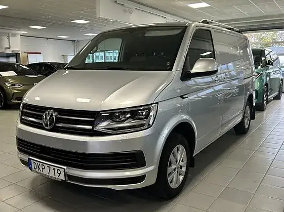 Volkswagen Transporter 2018 photo 3