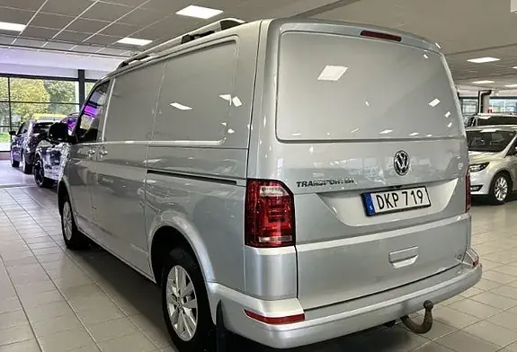 Volkswagen Transporter 2018 photo 5