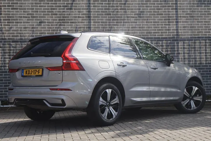 Volvo Xc60 2025 photo 2