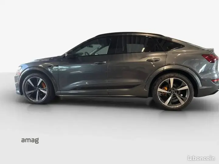 Audi E-Tron 2021 photo 2
