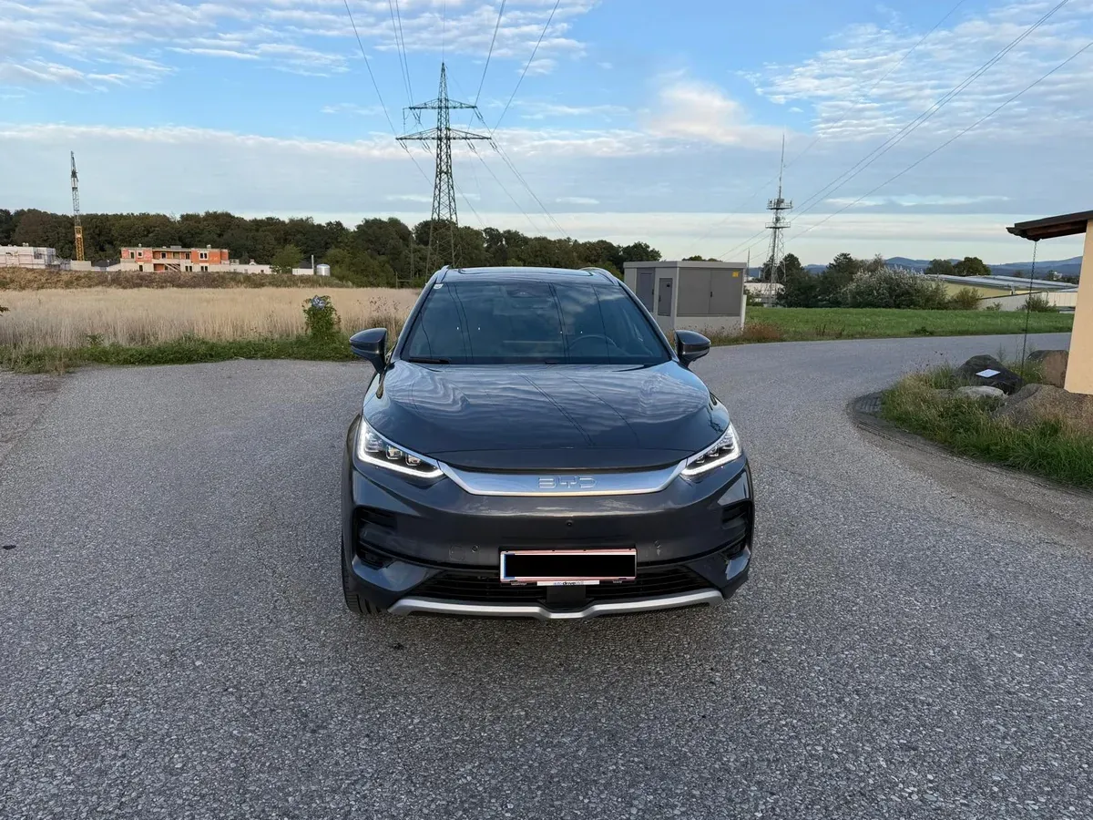 BYD Tang 2024 photo 3