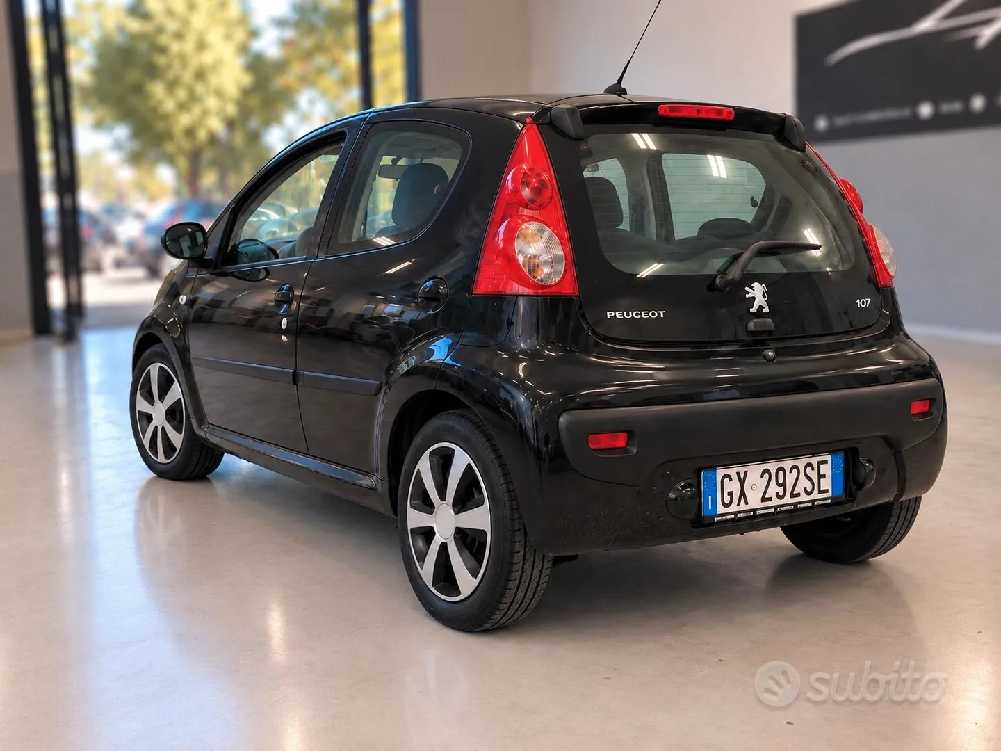 Peugeot 107 2005 photo 4