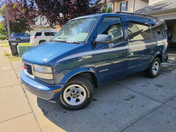 GMC Safari
