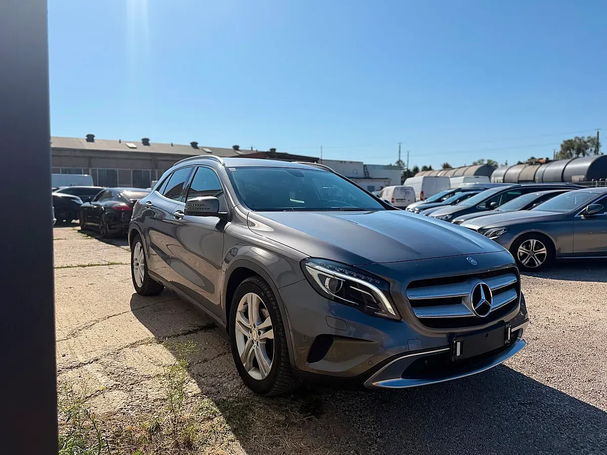 Mercedes-Benz Gla Class 2014 photo 3
