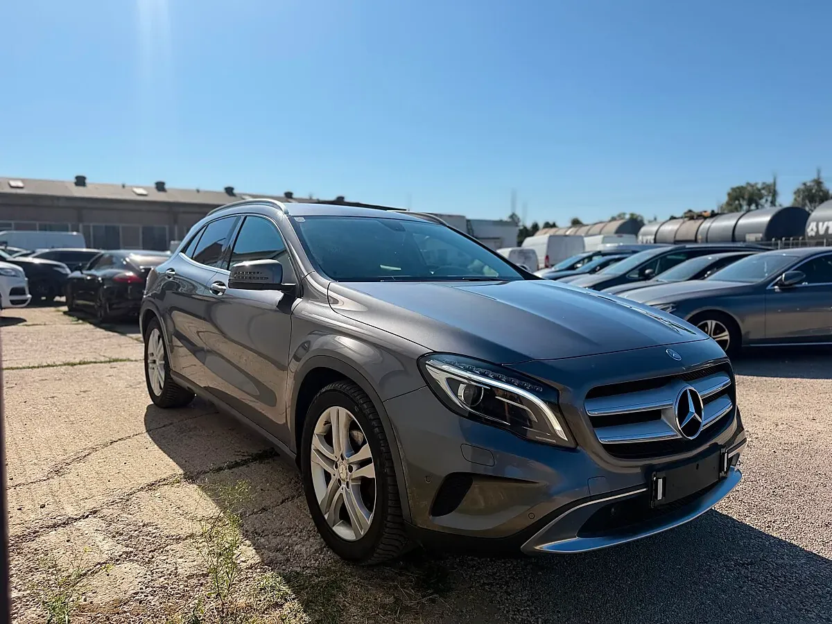 Mercedes-Benz Gla Class 2014 photo 2