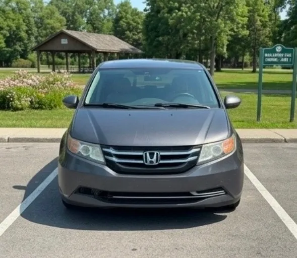 Honda Odyssey 2014 photo 2