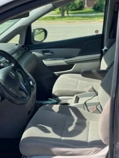 Honda Odyssey 2014 photo 5