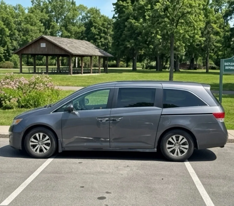 Honda Odyssey 2014 photo 4