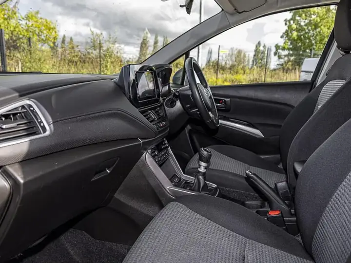 Suzuki S-Cross 2023 photo 5