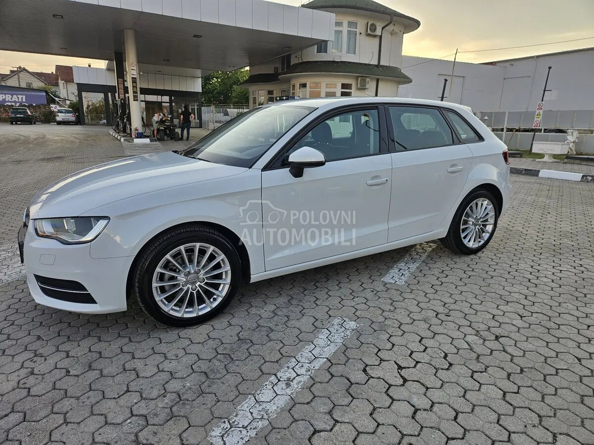 Audi A3 2014 photo 2